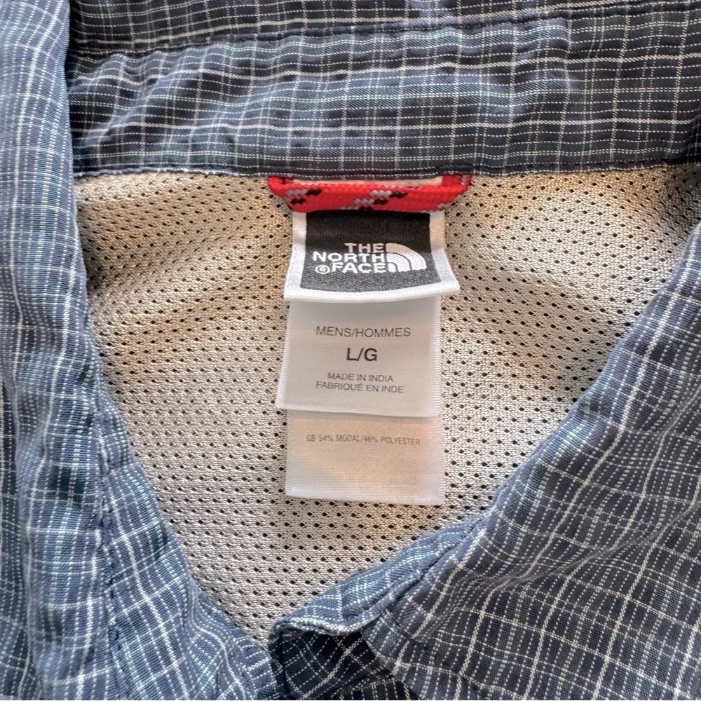 The North Face Men’s Blue Plaid Casual Button Down Large Short Sleeve Shirt
